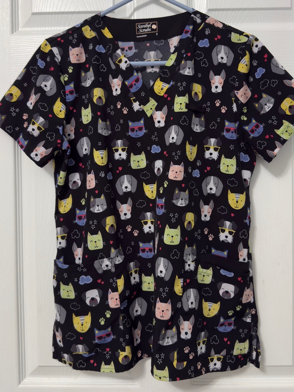 Sanibel Scrubs Black Pet Faces V-Neck Vet Scrub Top